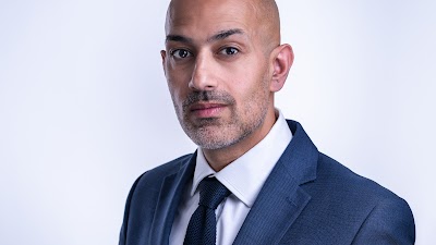 Mr Kash Akhtar